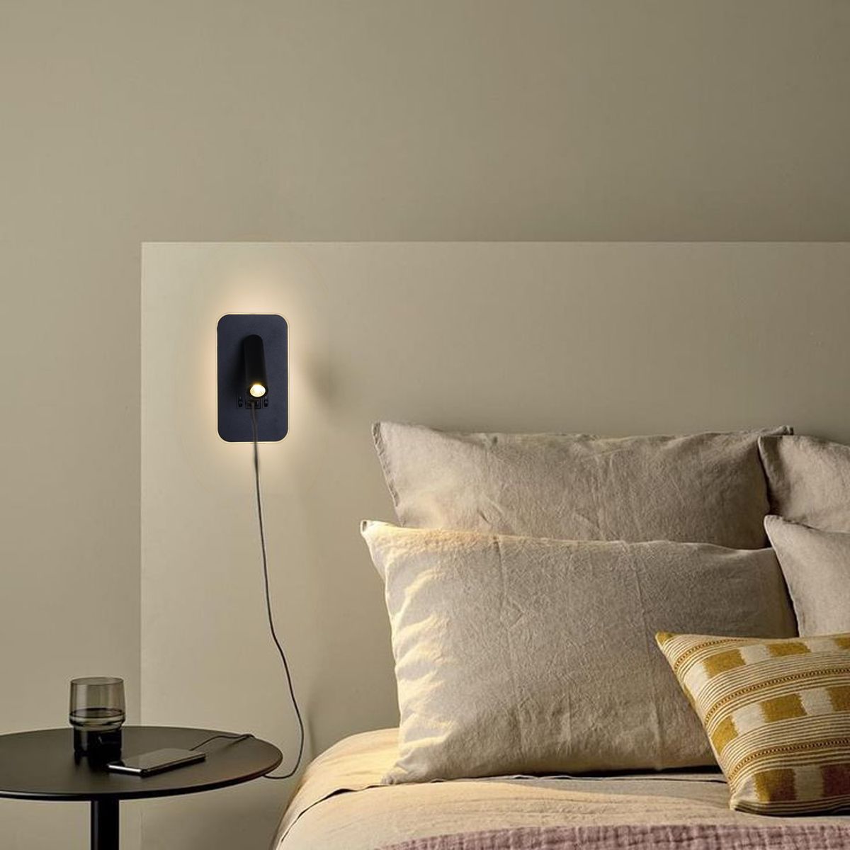 Настенный светодиодный светильник Reluce 86204-9.2-001KT LED12W+USB BK