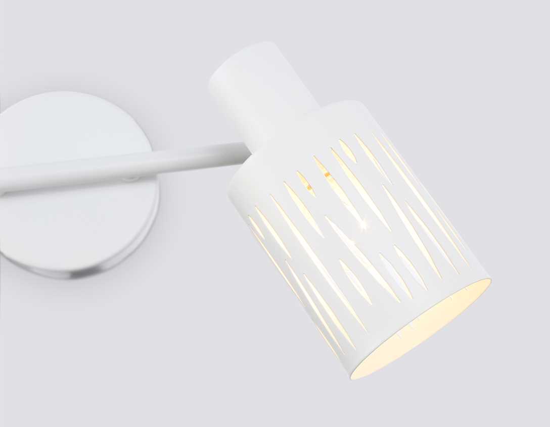 Настенно-потолочный спот Ambrella light TRADITIONAL TR8664