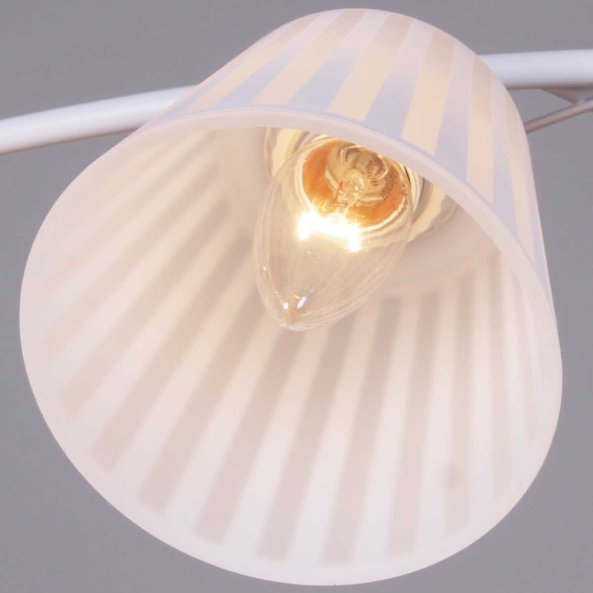 Потолочная люстра Reluce 82460-0.3-04 WH