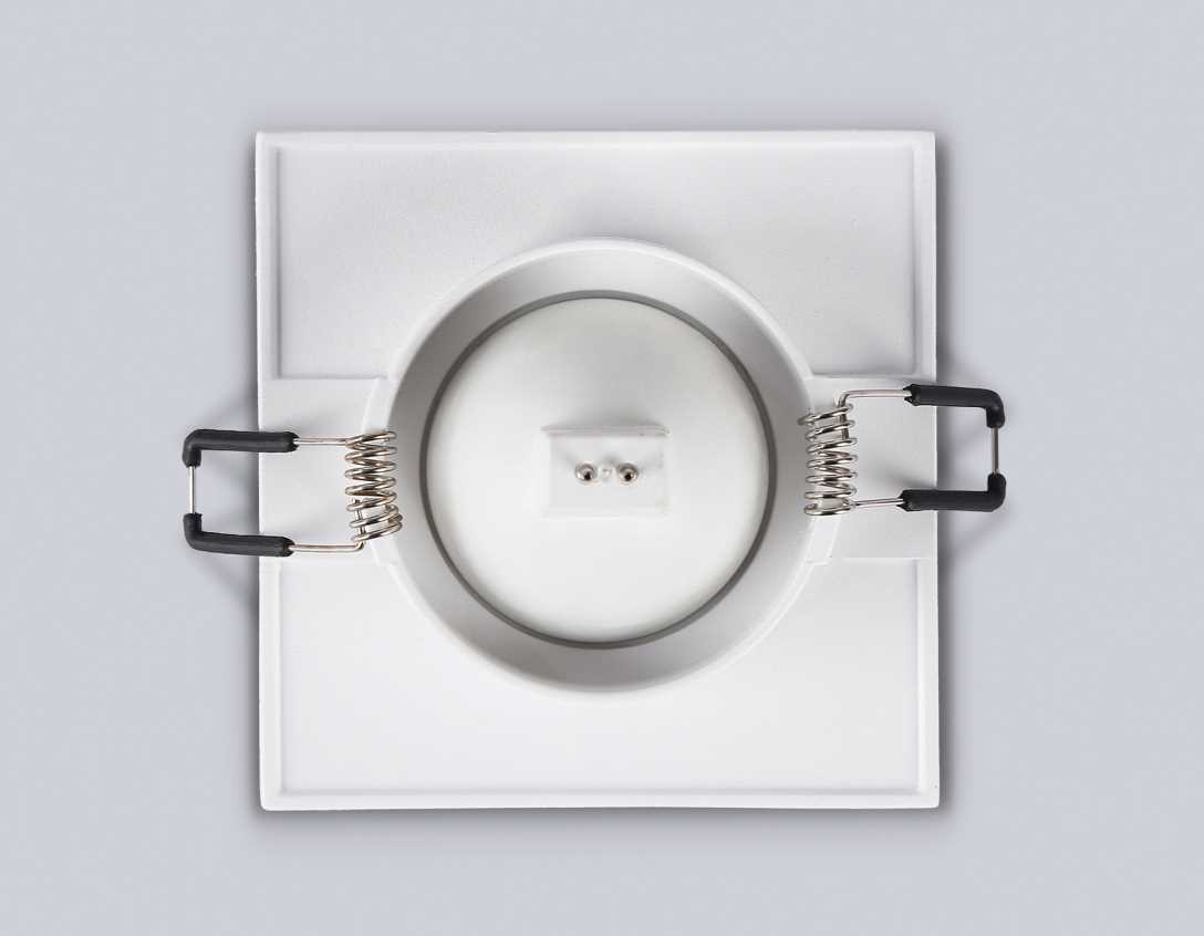 Светильник встраиваемый Ambrella Light TN30709