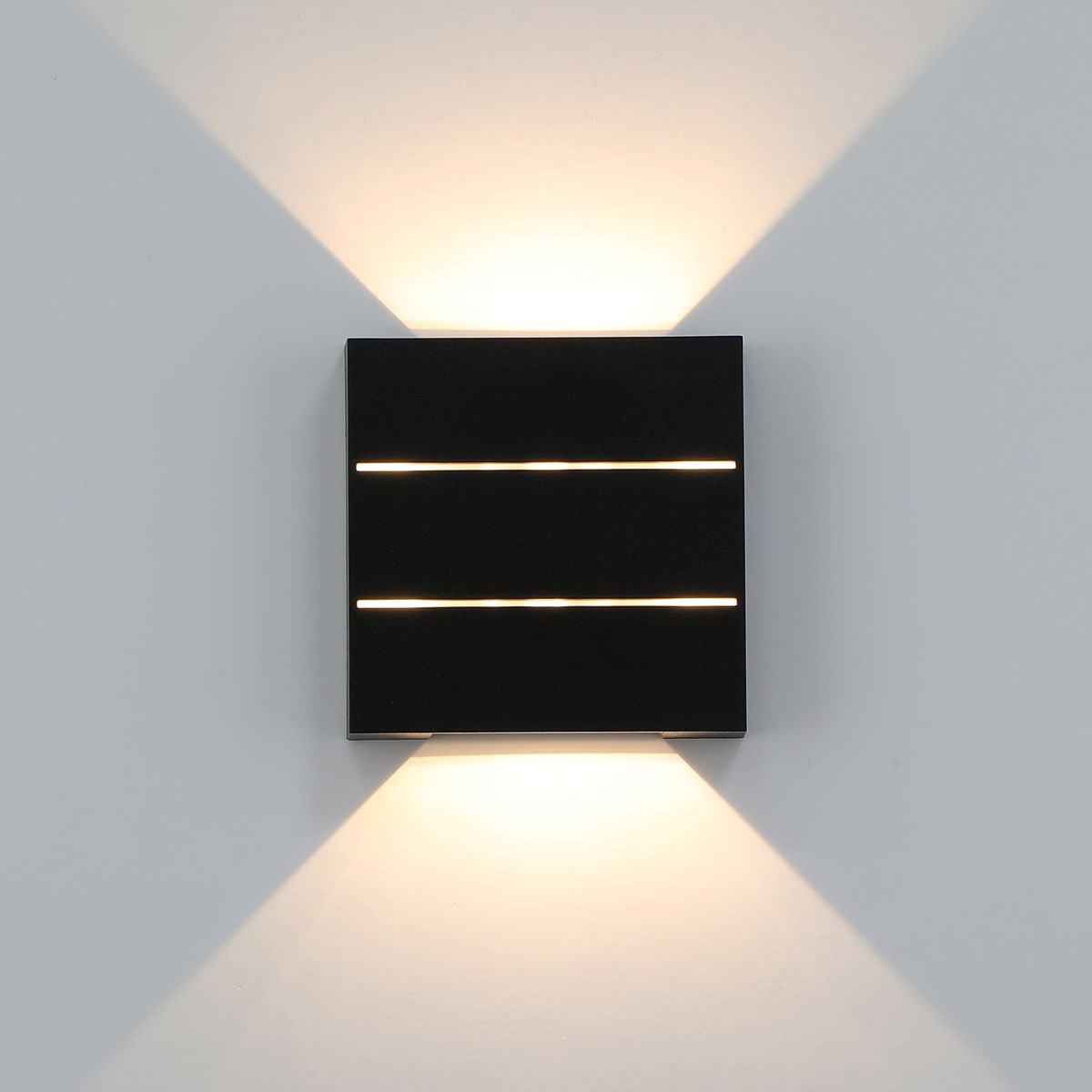 Уличный настенный светильник Uniel ULU-P31B-4W/4000K IP65 BLACK UL-00013619