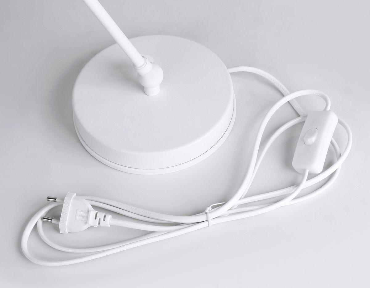 Настольная лампа Ambrella light Traditional TR8152