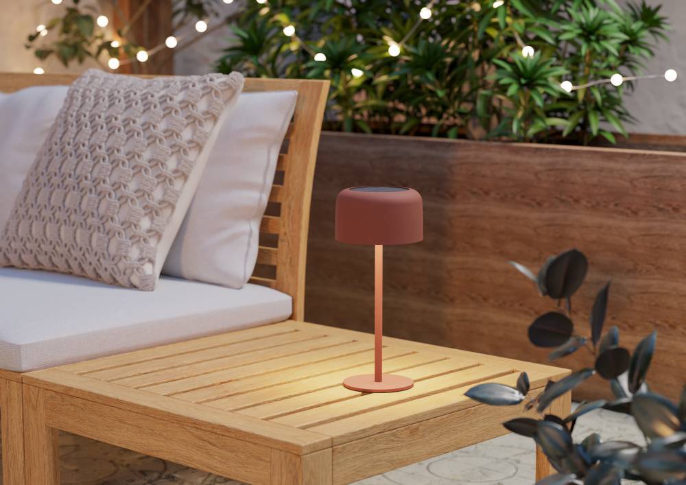 Уличная настольная лампа на солнечной батарее Eglo Roccanova 901896