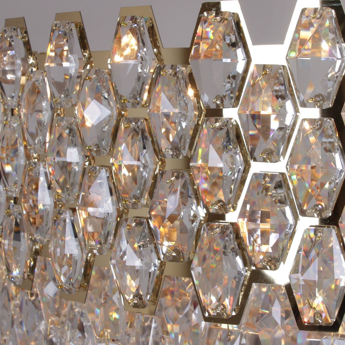 Подвесная люстра Reluce 00995-0.4-800 MX GD