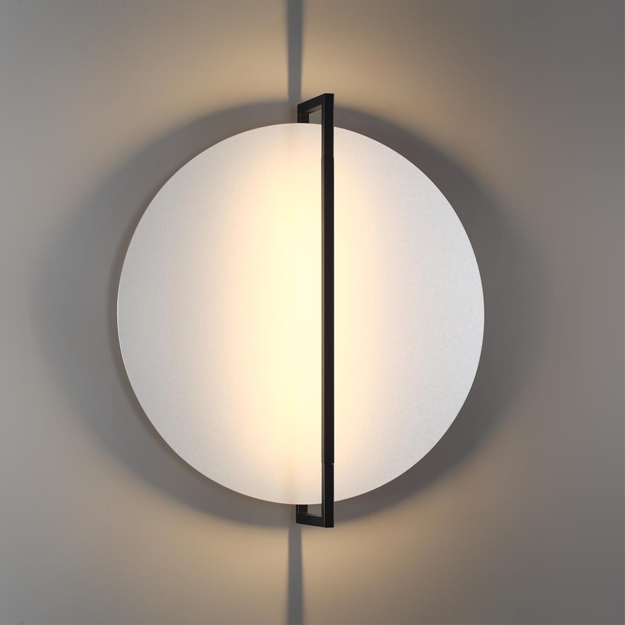 Настенно-потолочный светодиодный светильник Odeon Light Hightech Lunar 7015/20WL