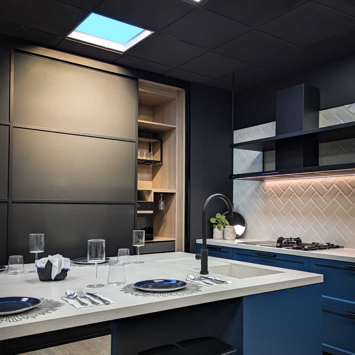 Встраивамое светодиодное окно Mantra BLUE SKY 9093