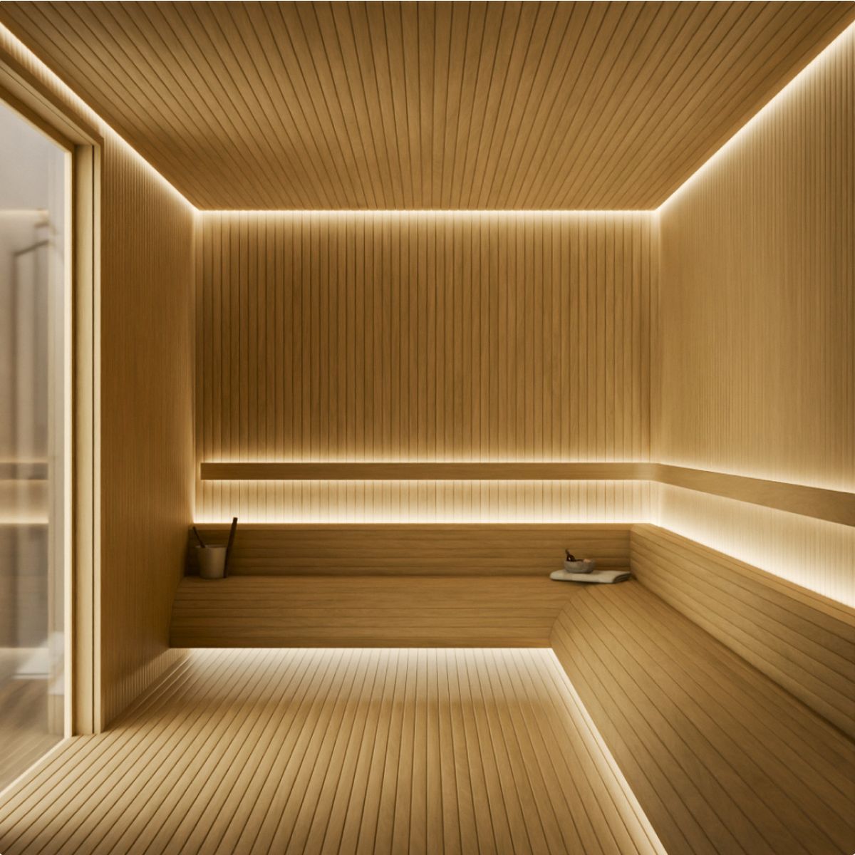 Светодиодная влагозащищенная лента для бани и сауны OGM 14,4W/m 180LED/m 2835SMD теплый белый 5M LSE-297