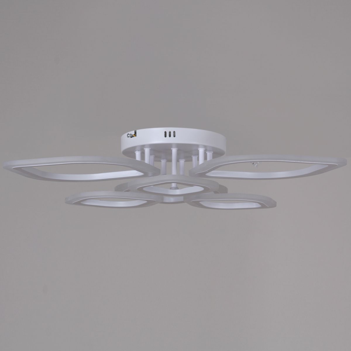 Потолочная светодиодная люстра Reluce 02303-0.3-3+3 WH
