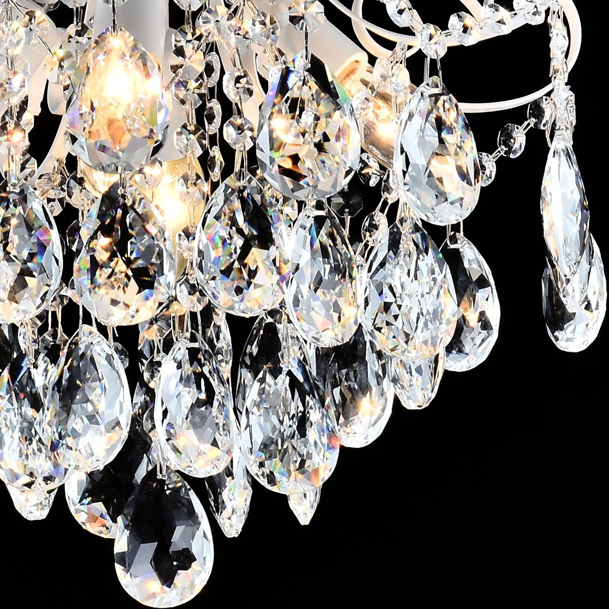 Потолочная люстра Reluce 04024-0.3-04 WH+SILVER PN+RGB