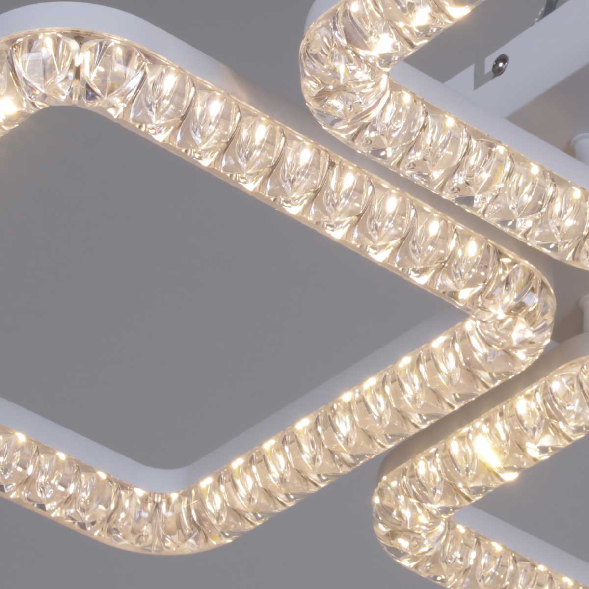 Потолочный светильник Reluce 19848-0.3-04D WH