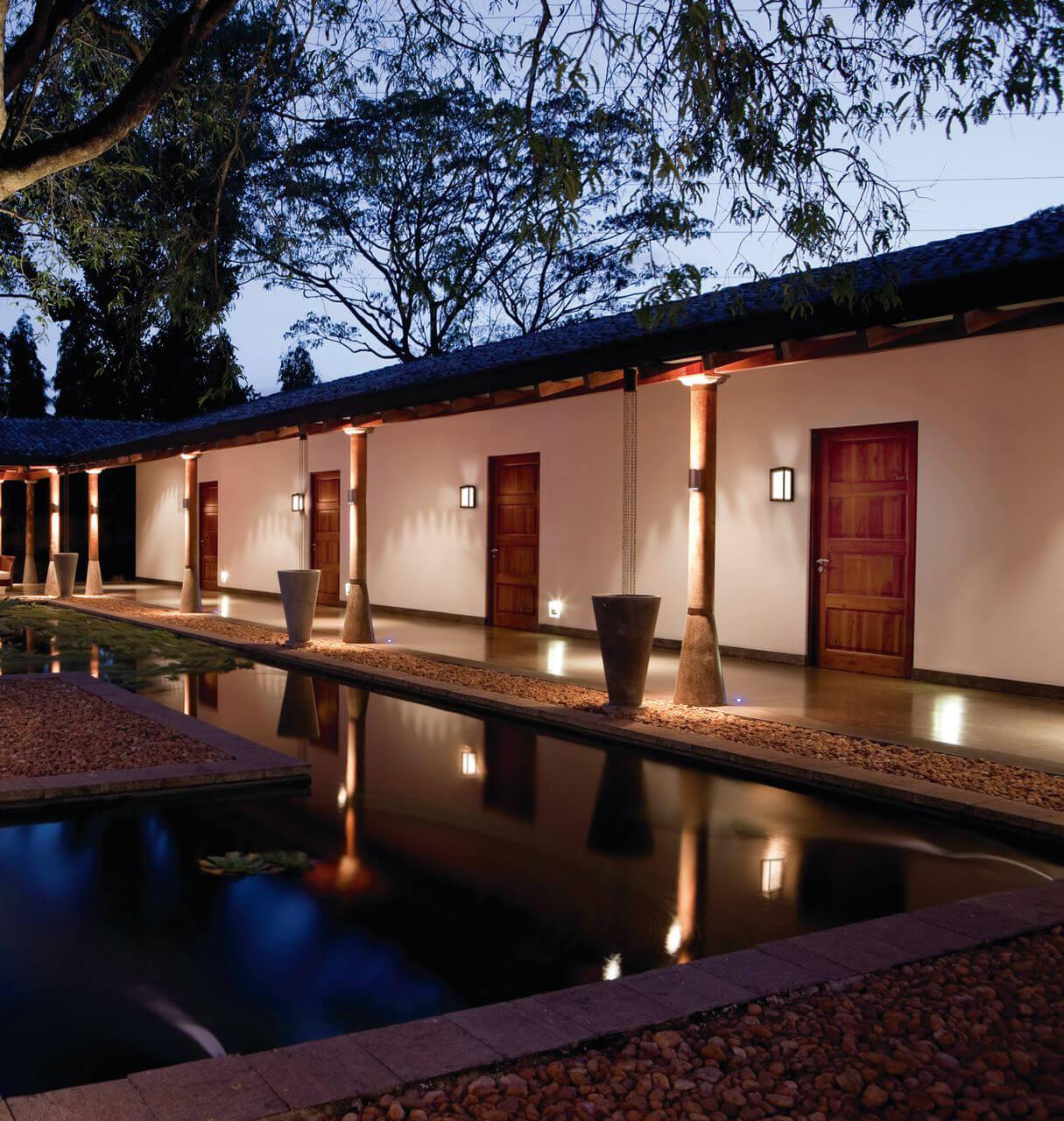 Уличный настенный светодиодный светильник Mantra Chamonix 7062