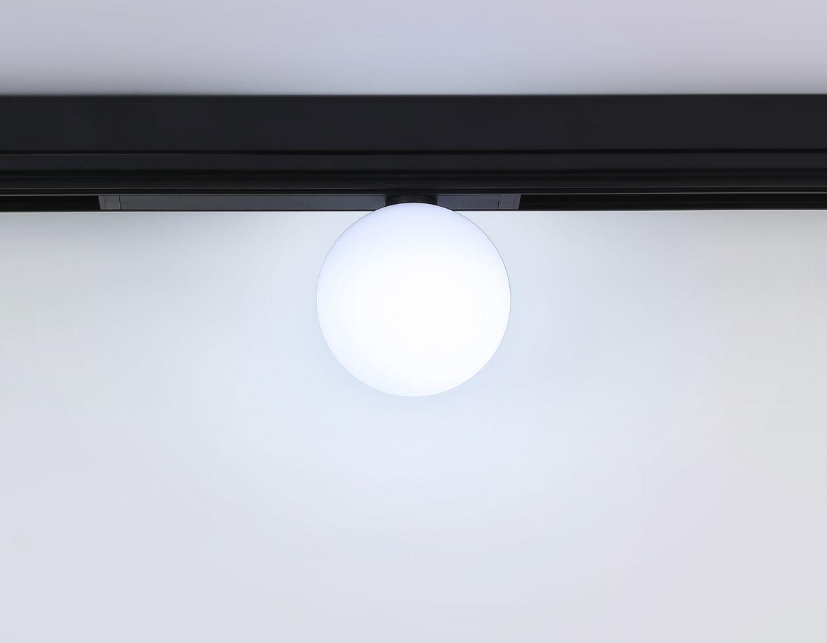 Трековый светодиодный светильник Ambrella Light Track System Magnetic 220V GL1371